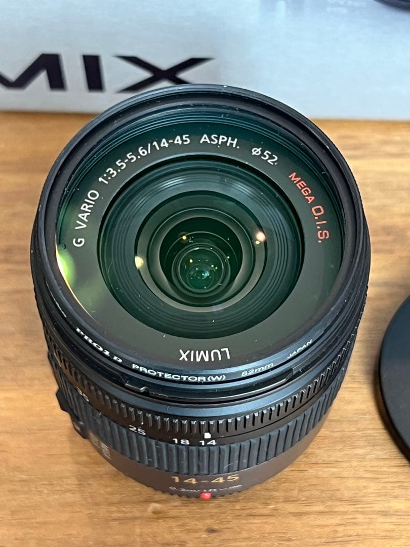 Panasonic DMC-GF1 パンケーキレンズセット　+ 45mmレンズ