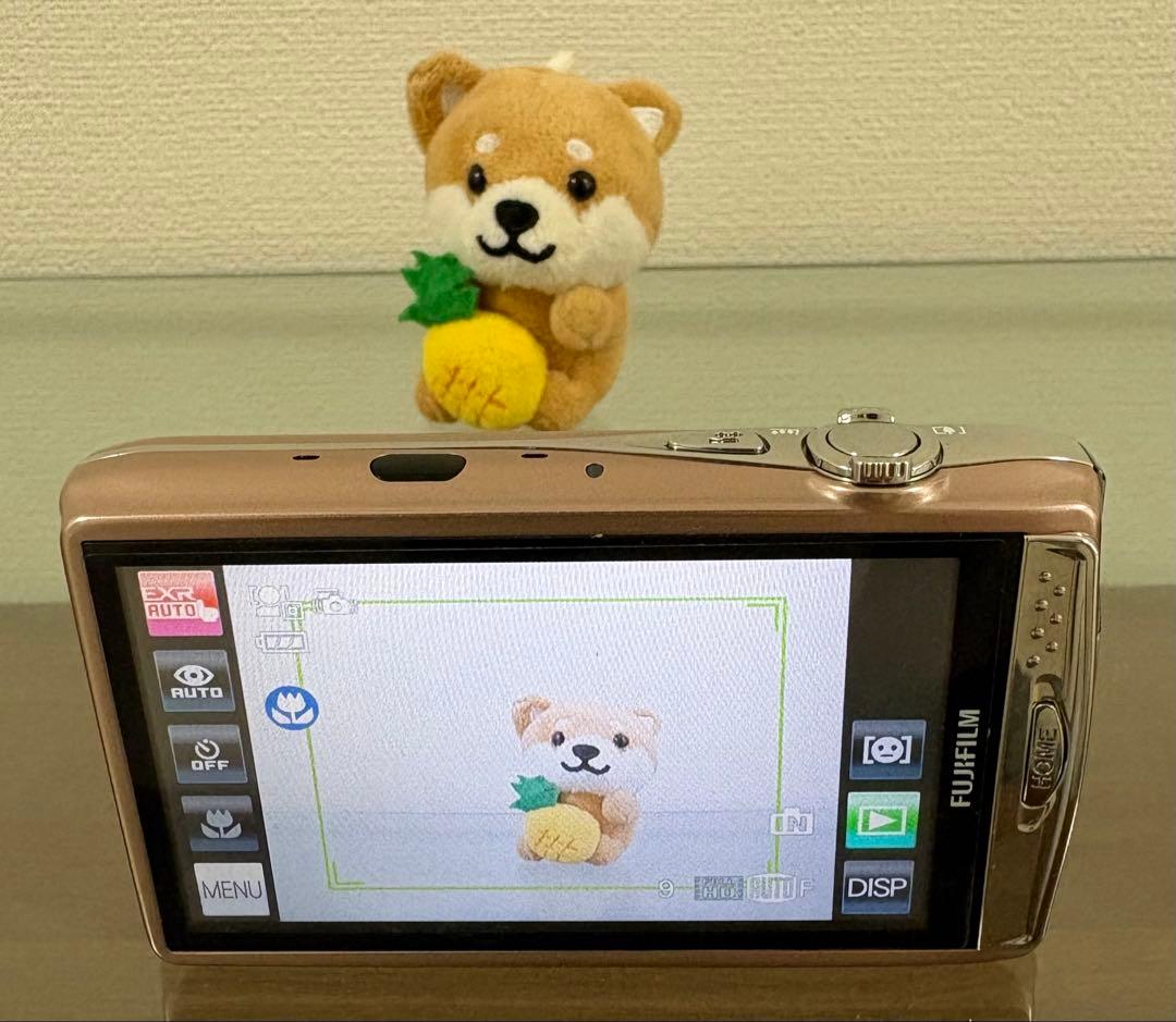 FUJIFILM FinePix Z950EXR ピンク　ゴールド　デジカメ