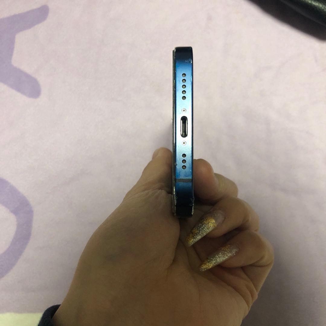ジャンク品　iPhone12 128GB?