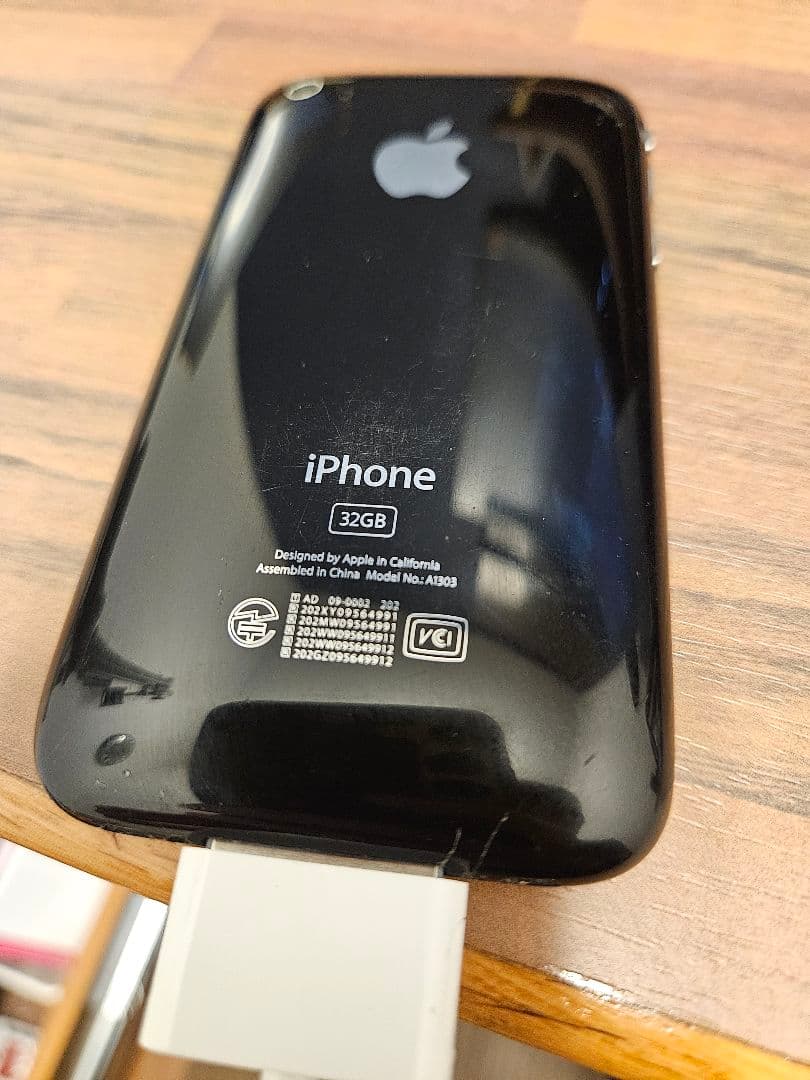 かや 初期化済 Apple iPhone3GS 32GB SoftBank