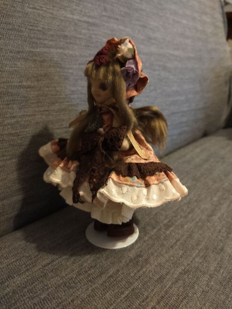 羊毛フェルト　女の子ドール