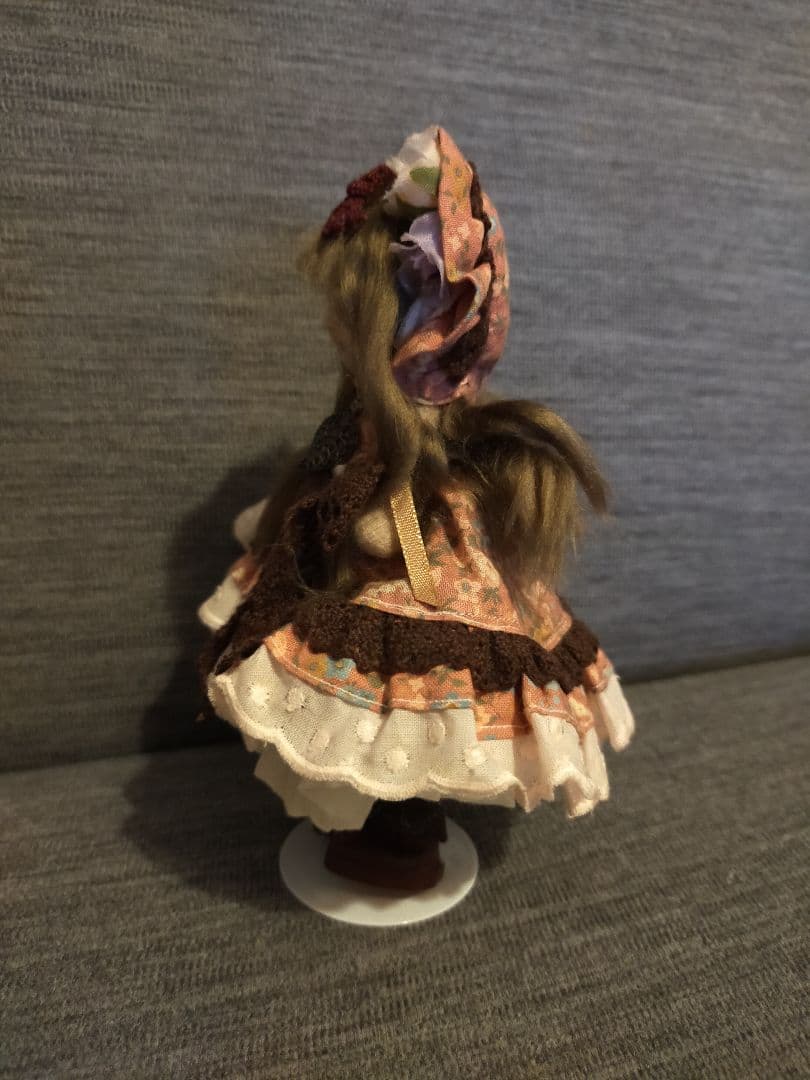 羊毛フェルト　女の子ドール