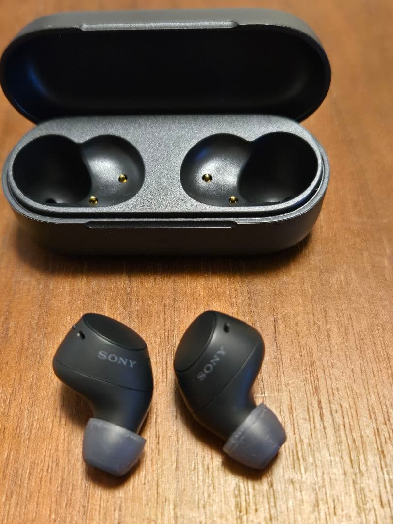 SONY ワイヤレスイヤホン ブラック 充電ケース付き