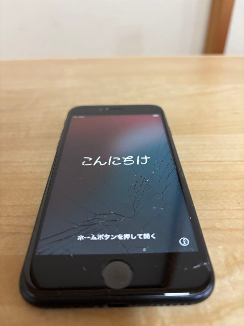 iPhone SE 第2世代 64GB ブラック 画面割れあり 利用制限○