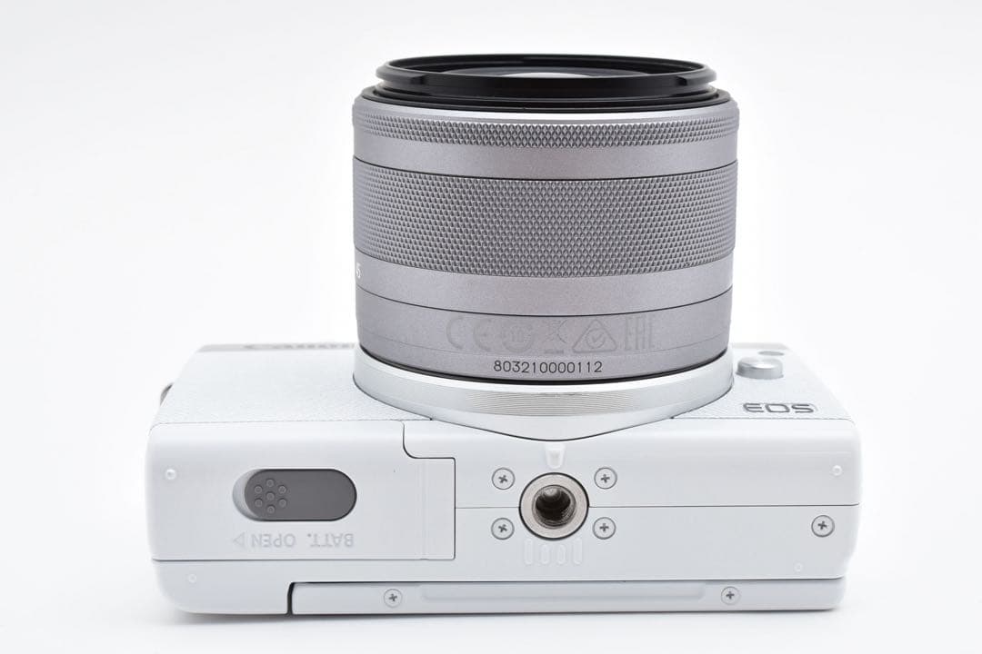 【極美品】 キヤノン CANON EOS M200 レンズキット