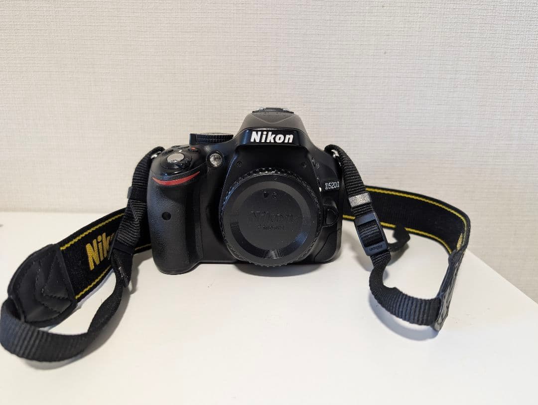 Nikon D5200 デジタルカメラ 本体とレンズセット