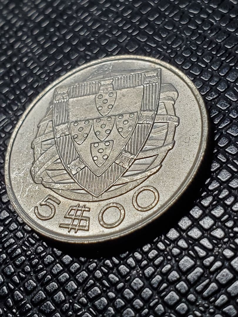 1535.　未使用　銀貨　1947年　ポルトガル　キャラベル船　5ドル　
