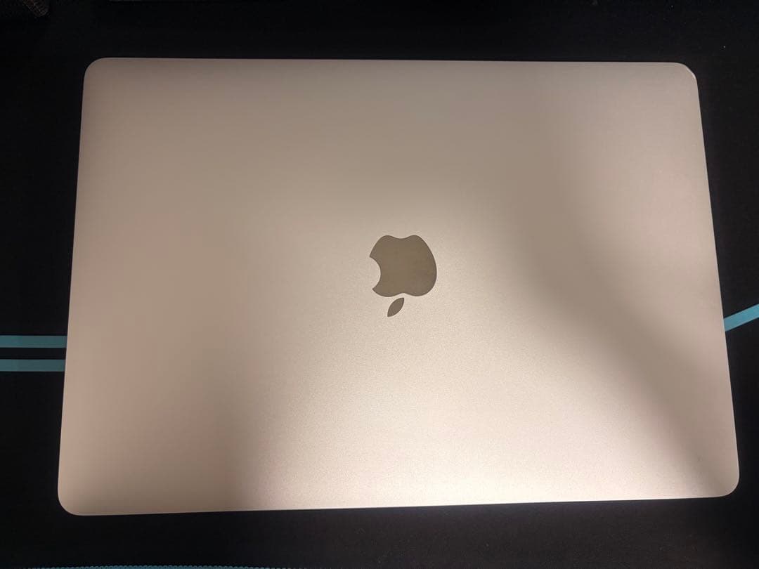 M1 MacBook Air 256GB 8GBメモリー