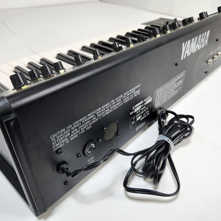 廃盤品 YAMAHA CS-10 アナログ シンセサイザー