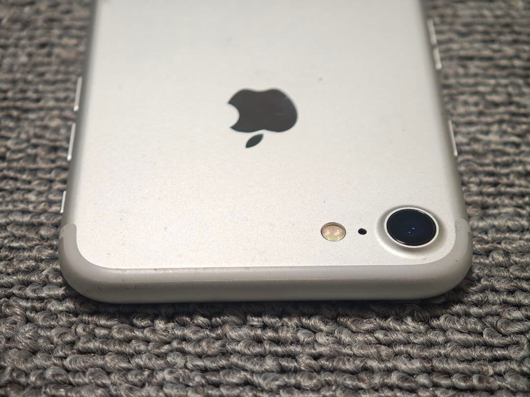 【即日発送】iPhone7 シルバー ジャンク