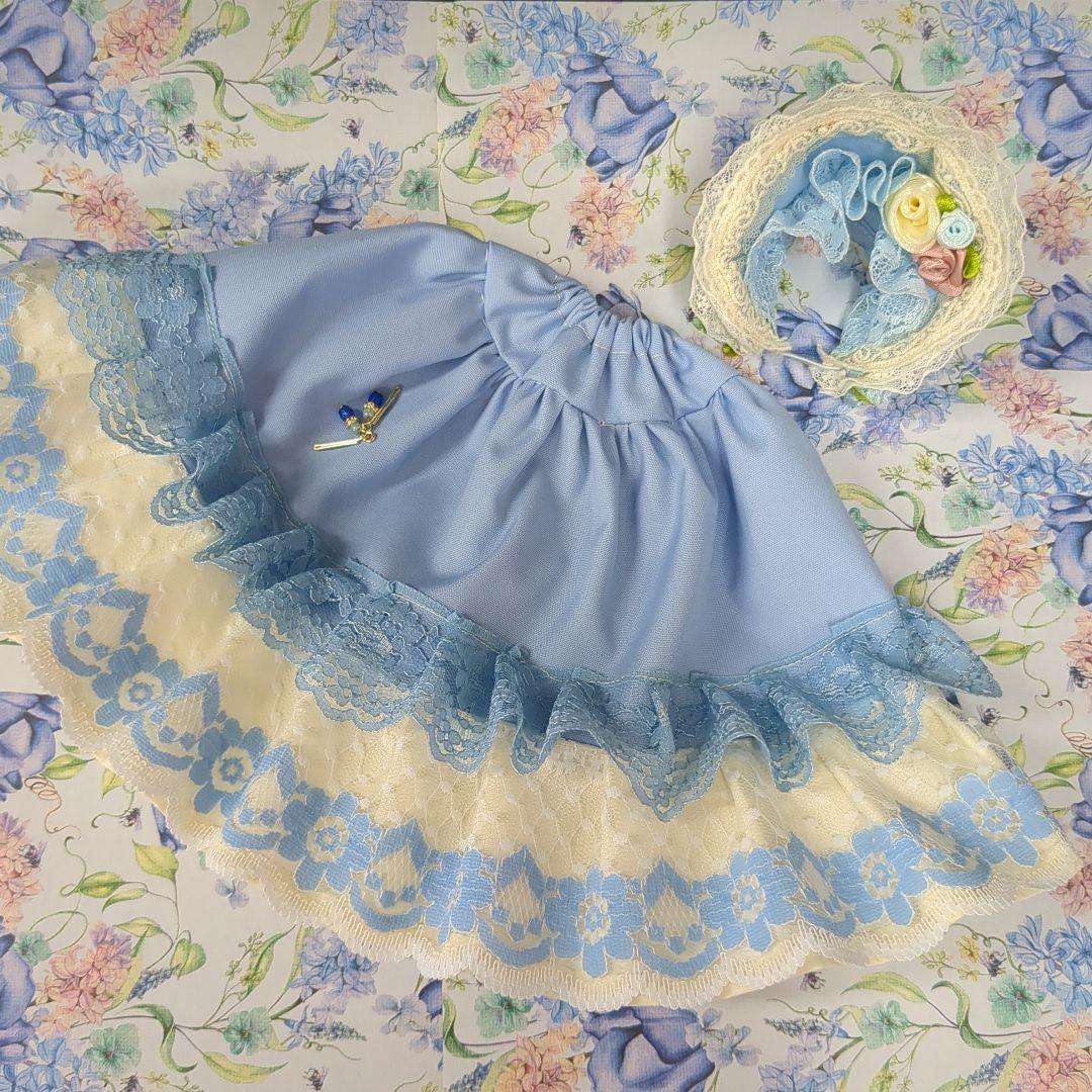 ゆ*い様 リカちゃんハンドメイド服　生成りと水色のドレス