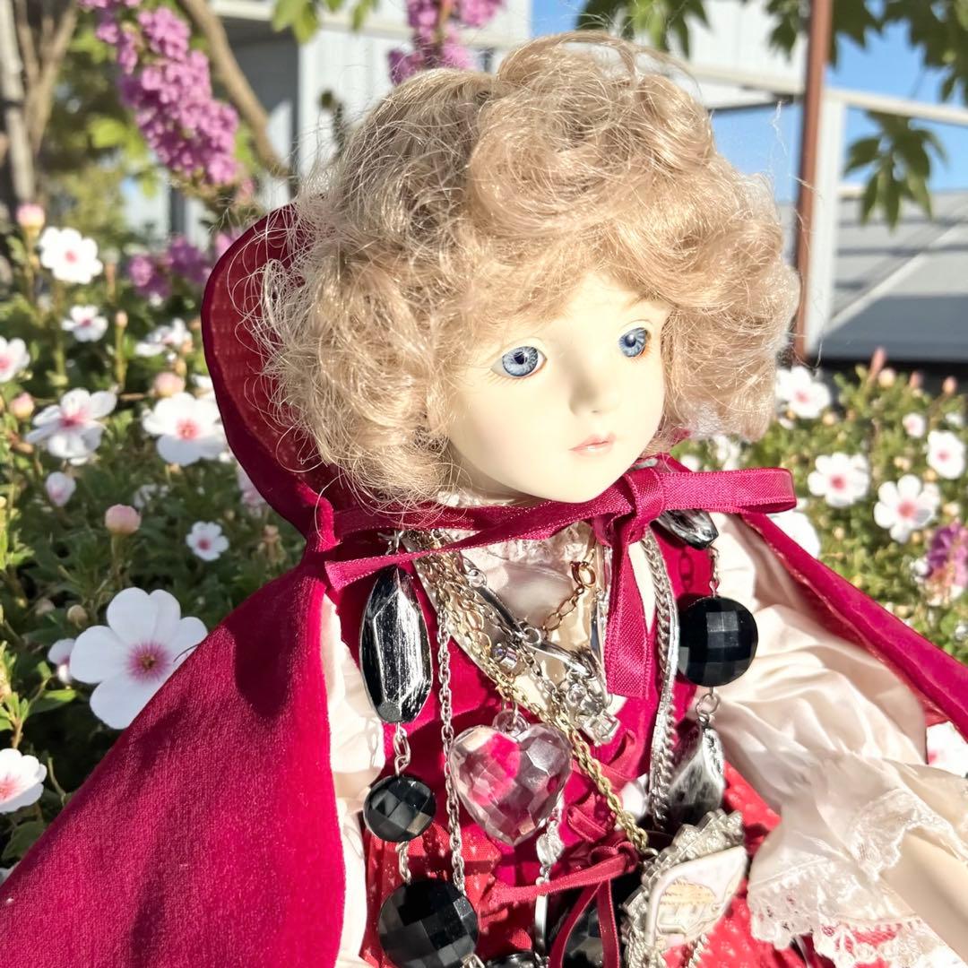 ビスクドール 赤ずきん 若月まり子 作家 作品 ドールスタンド付き シェルカメオ