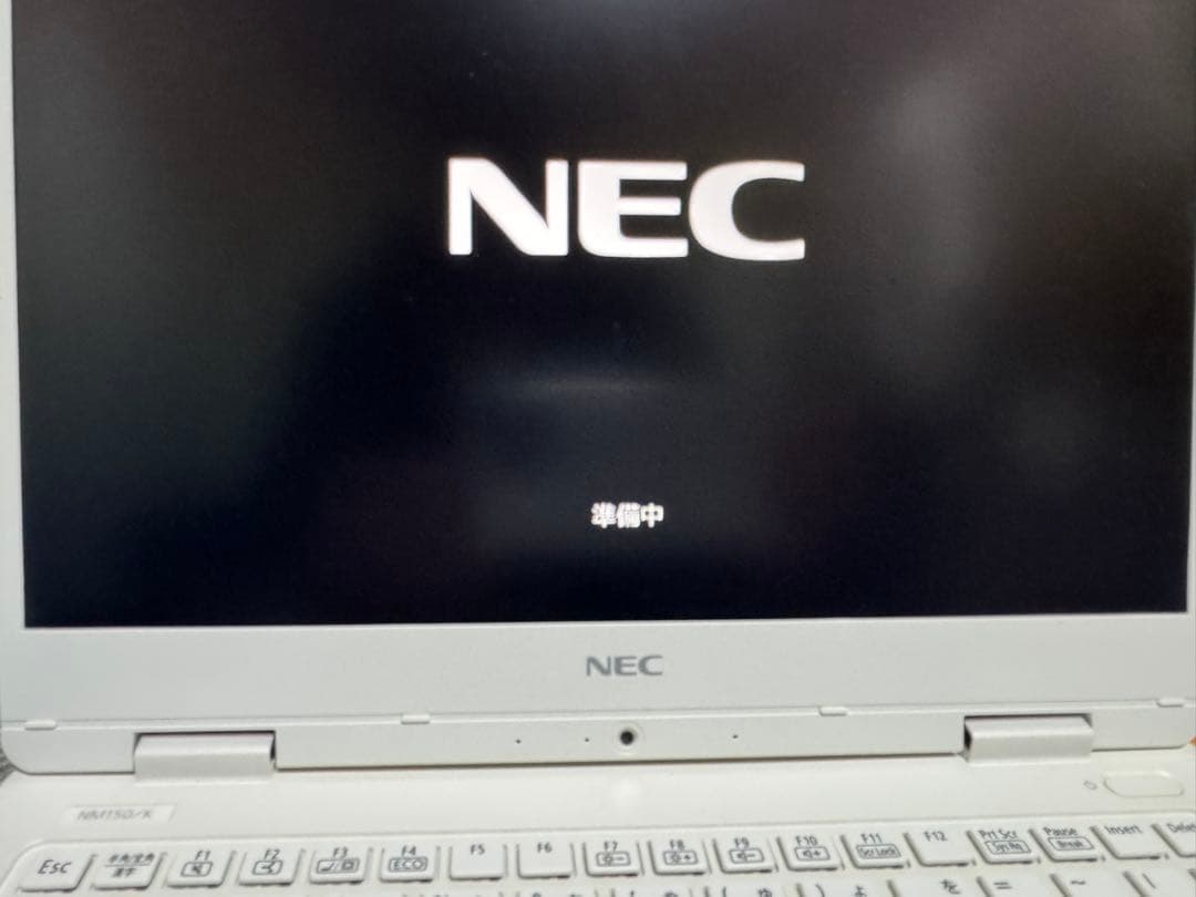 【軽量モバイルPC】LAVIE NM150/KAW 12.5型 SSD128GB