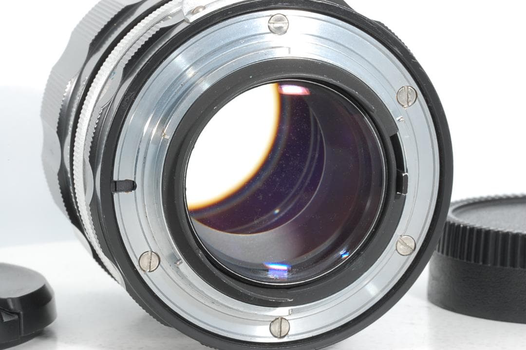Nikon NIKKOR-P Auto 105mm f/2.5 オールドレンズ