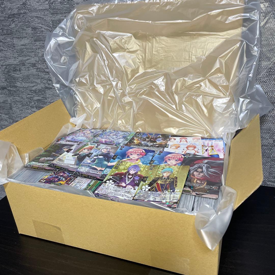 ヴァンガード引退品　2100枚以上