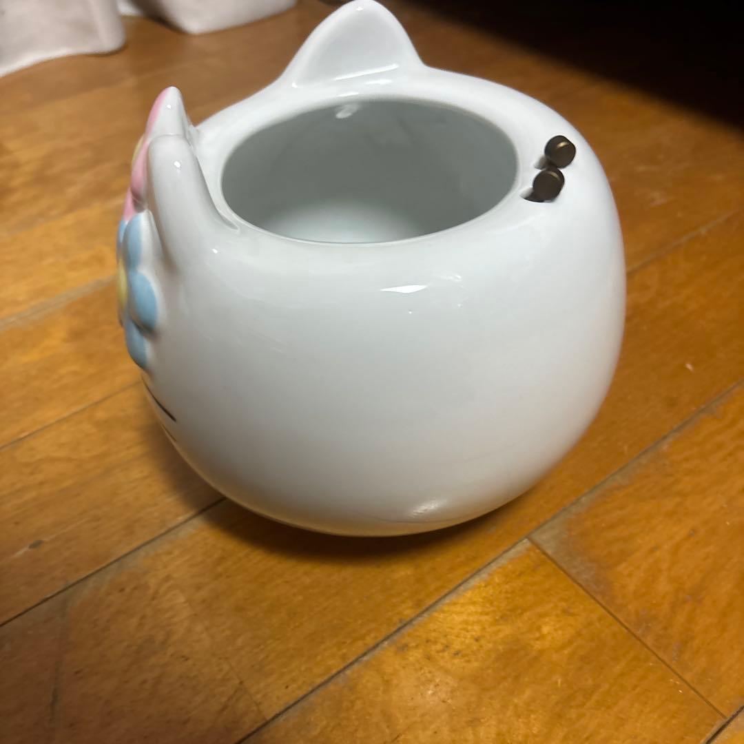 ハローキティ 猫型・火鉢限定品未使用品