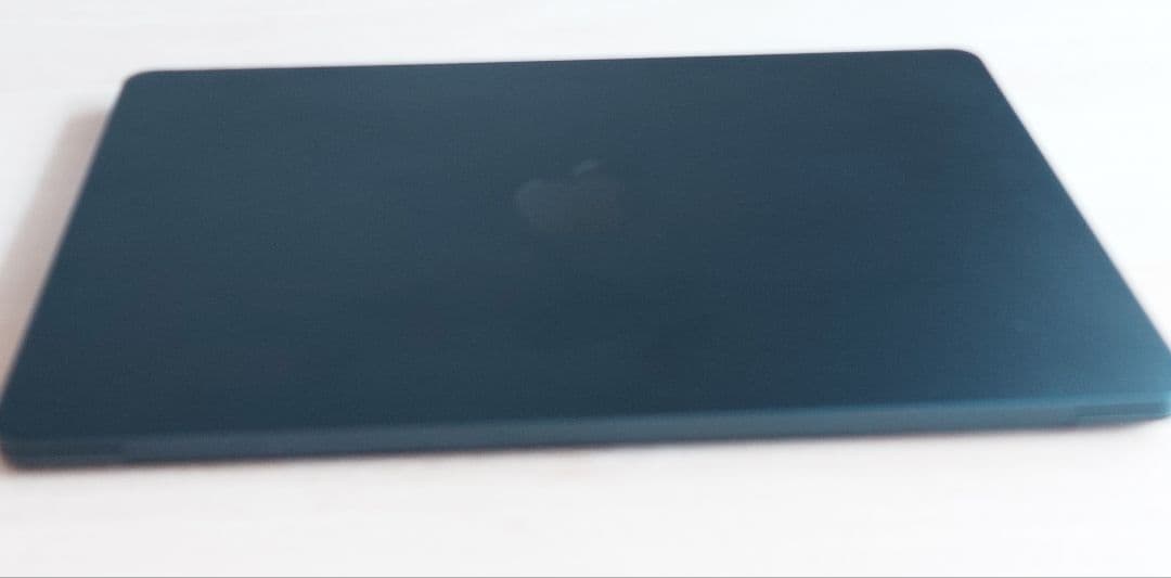 Apple MacBookAirM2 8GB256GBスペースグレー【訳有り】