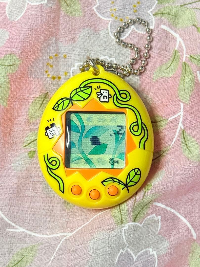 【動作確認済】森で発見！！たまごっち 黄色(つた)