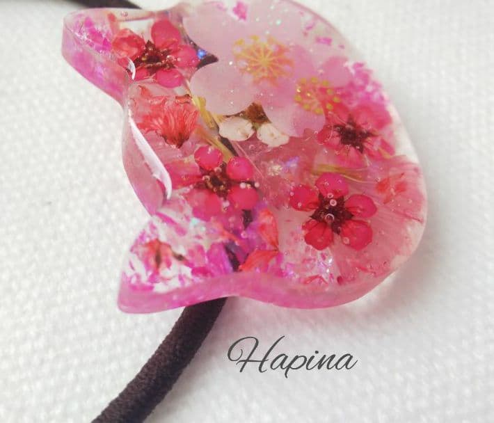 ピンクカラー桜 猫ちゃんレジンヘアゴム