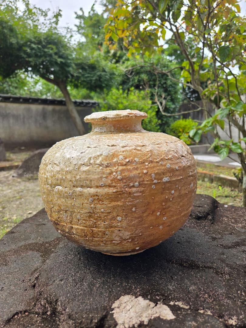 陶器製花瓶 　焼き物　壺