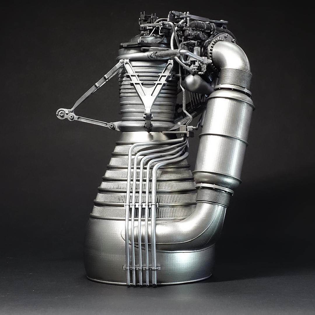 ロケットダイン社製 H-1 ロケットエンジンモデル完成品