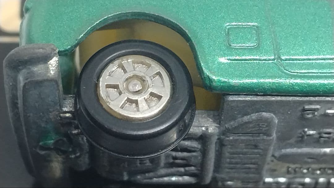 【最終】トミカ 9 スバル R2 緑 白シート 緑色指定 黒箱 日本製 希少