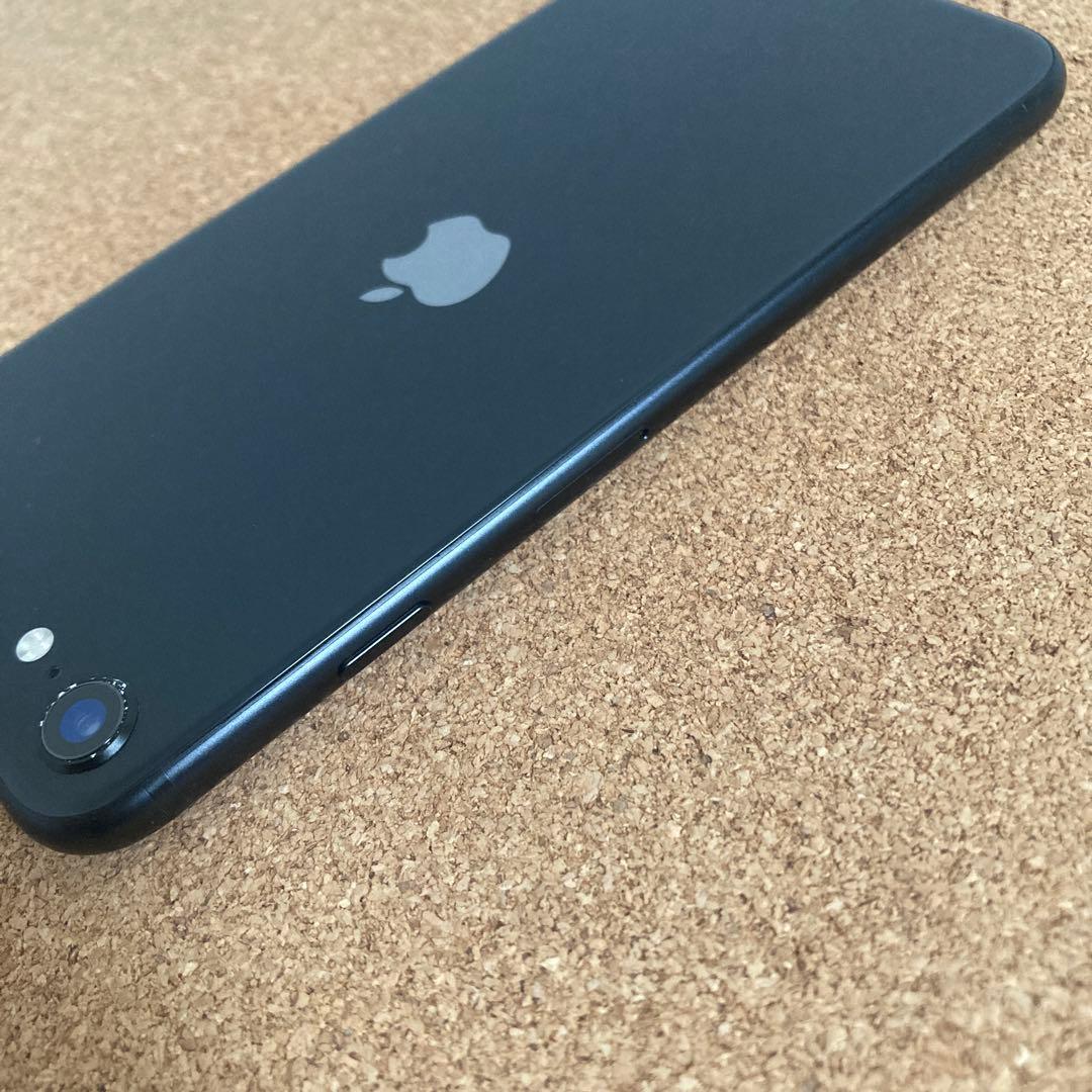4131【早い者勝ち】電池新品☆iPhoneSE2 64GB SIMフリー☆