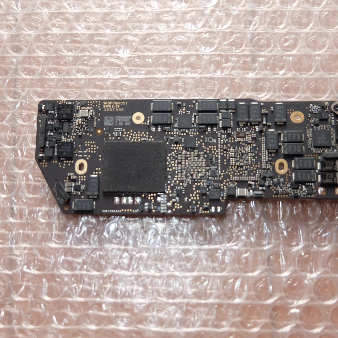 ジャンク Apple MacBook Air A1932 2018 部品取り 2