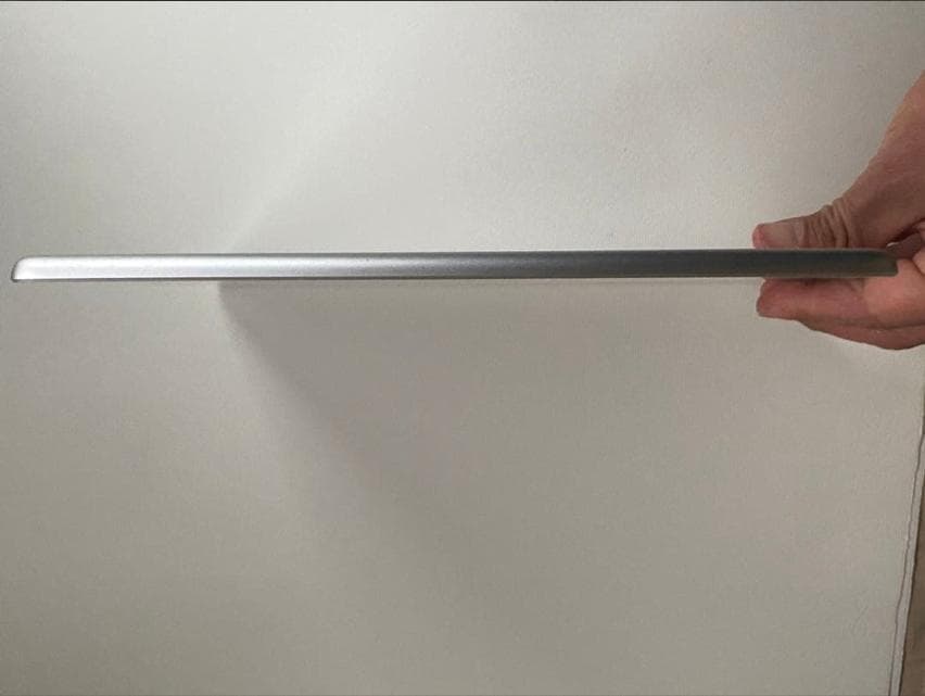 iPad 第6世代 Wi-Fi＋Cellular 32GB シルバー ペン付き