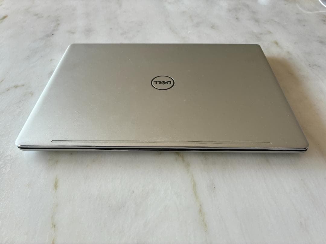 DELL Inspiron 7370　ACアダプタ付