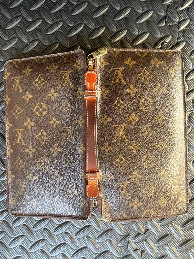 LOUIS VUITTON （ルイ ヴィトン） オーガナイザー