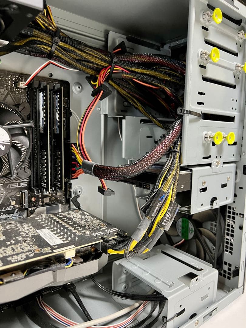 FRONTIER i7-9700F RTX2070S 管理：#PC4