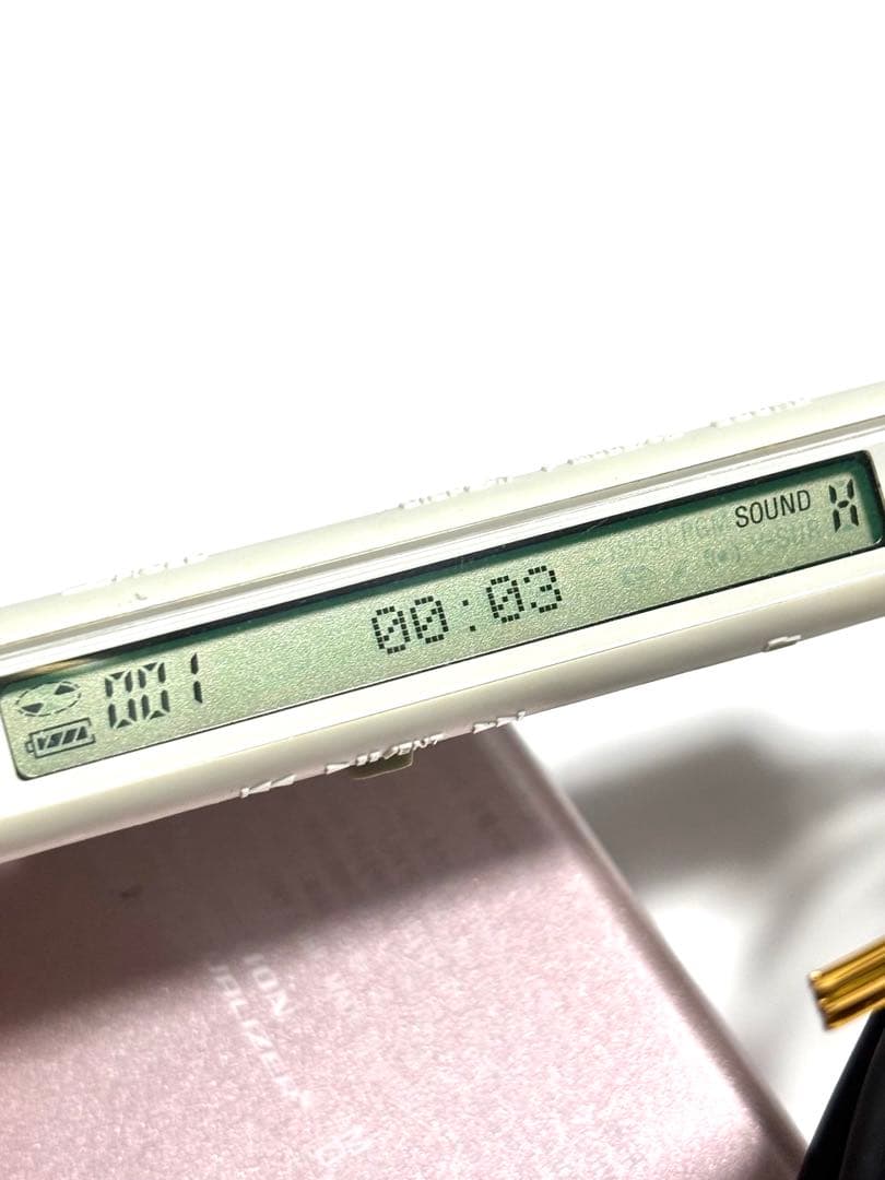 SONY MDウォークマン MZ-E520 動作品 乾電池ケース、リモコン付き