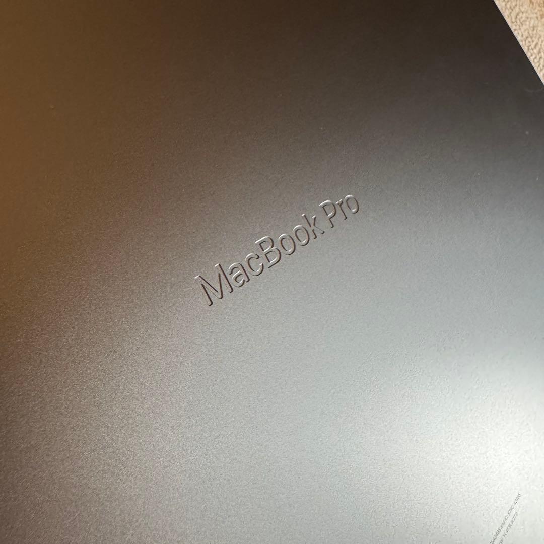 MacBookPro 16インチ M1 Max 32GB 1TB Care+あり
