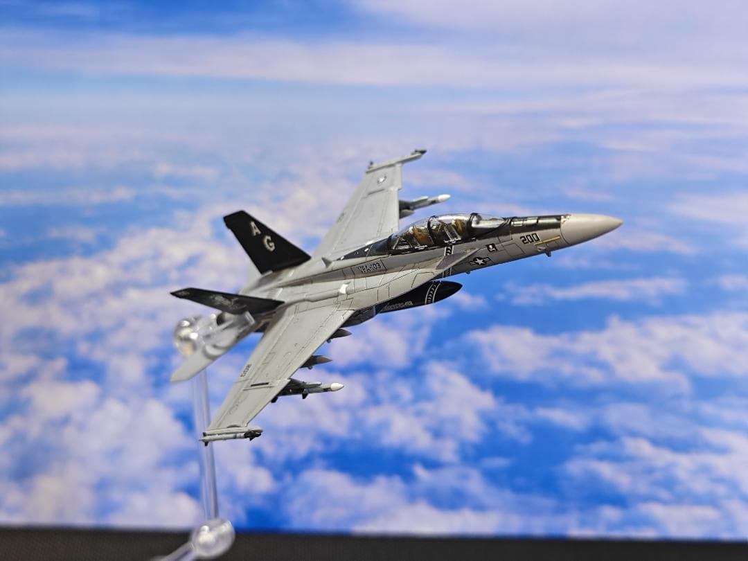 1/144 完成品 F/A-18F vfa-103 70周年記念