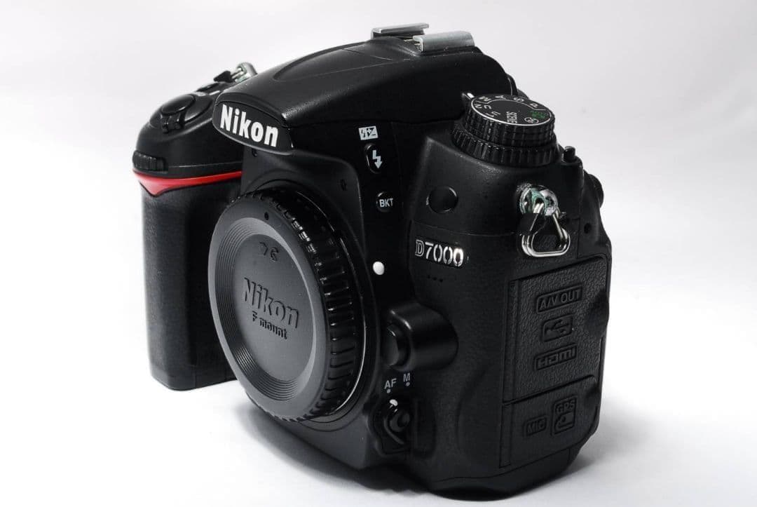 【決算セール】Nikon D7000 動作良好 高画質 高性能 ハイアマチュア