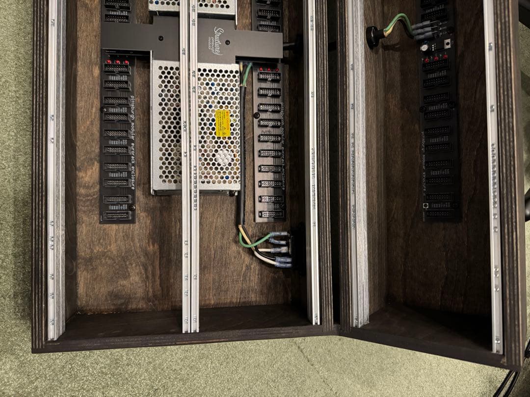 【美品】Pittsburgh Modular モジュラーシンセ ケース124HP