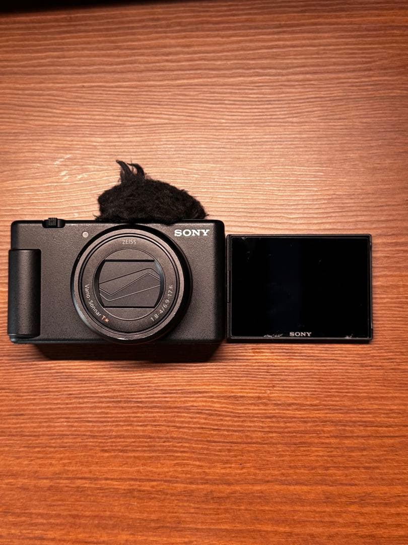 SONY VLOGCAM ZV-1 with ハンドグリップ付き