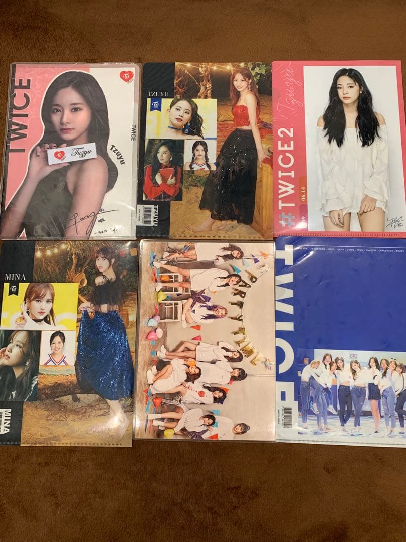 TWICE グッズ まとめ TZUYU ツウィMINA ミナ 缶バッジ ファイル