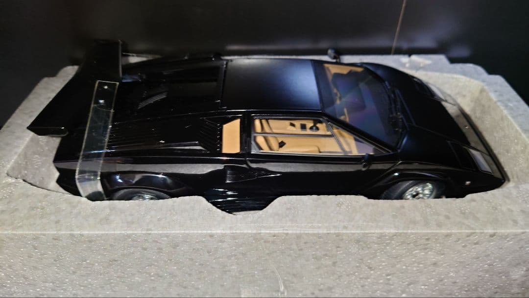 ミニカー 1/18 autoart Lamborghini countach 25th