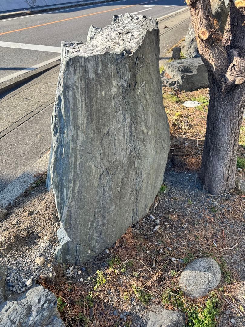 価格応談 コメント下さい。庭石 景石 立石 横石 1m×1m 多数 引き取り限定