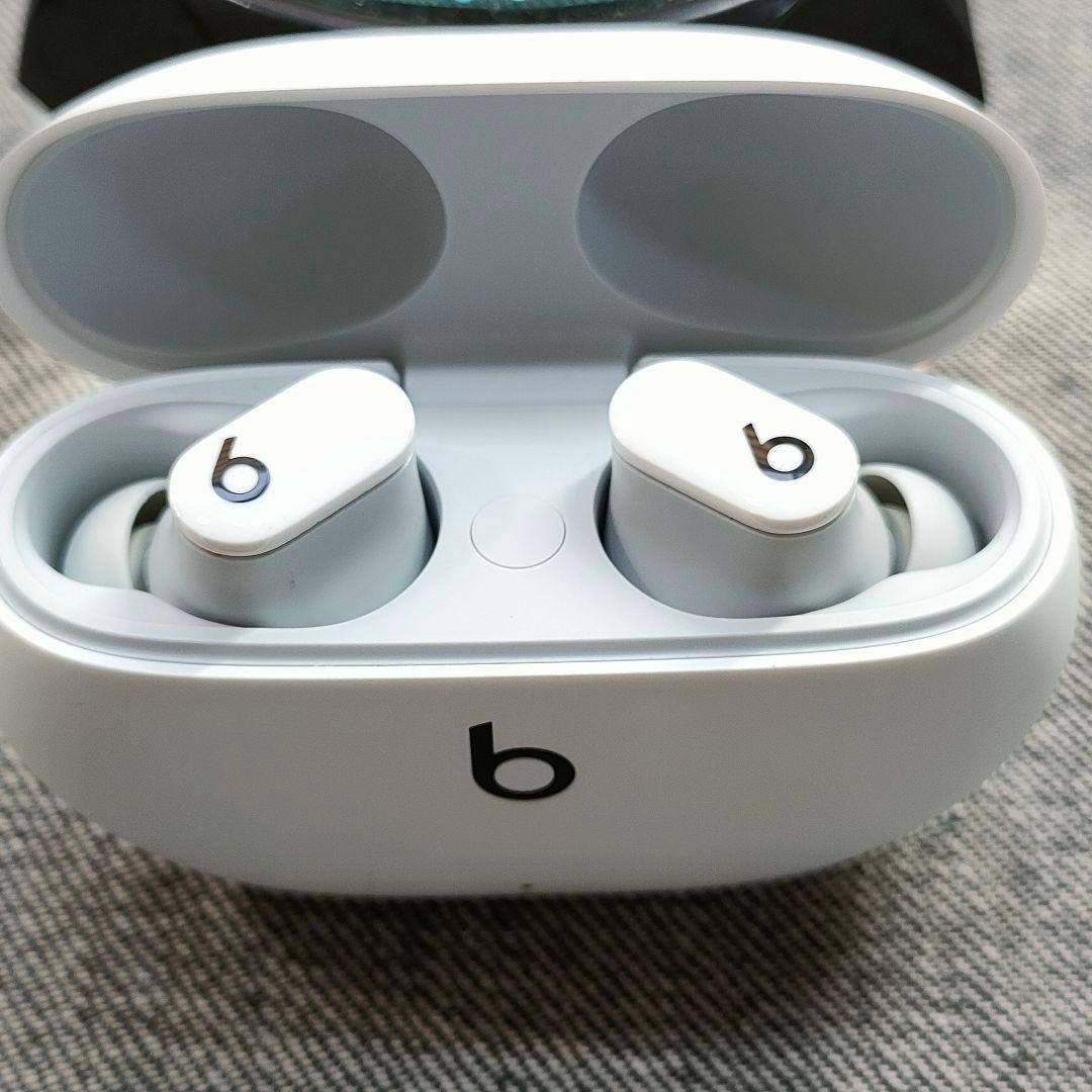 美品 Beats Studio Buds 白 付属品完備