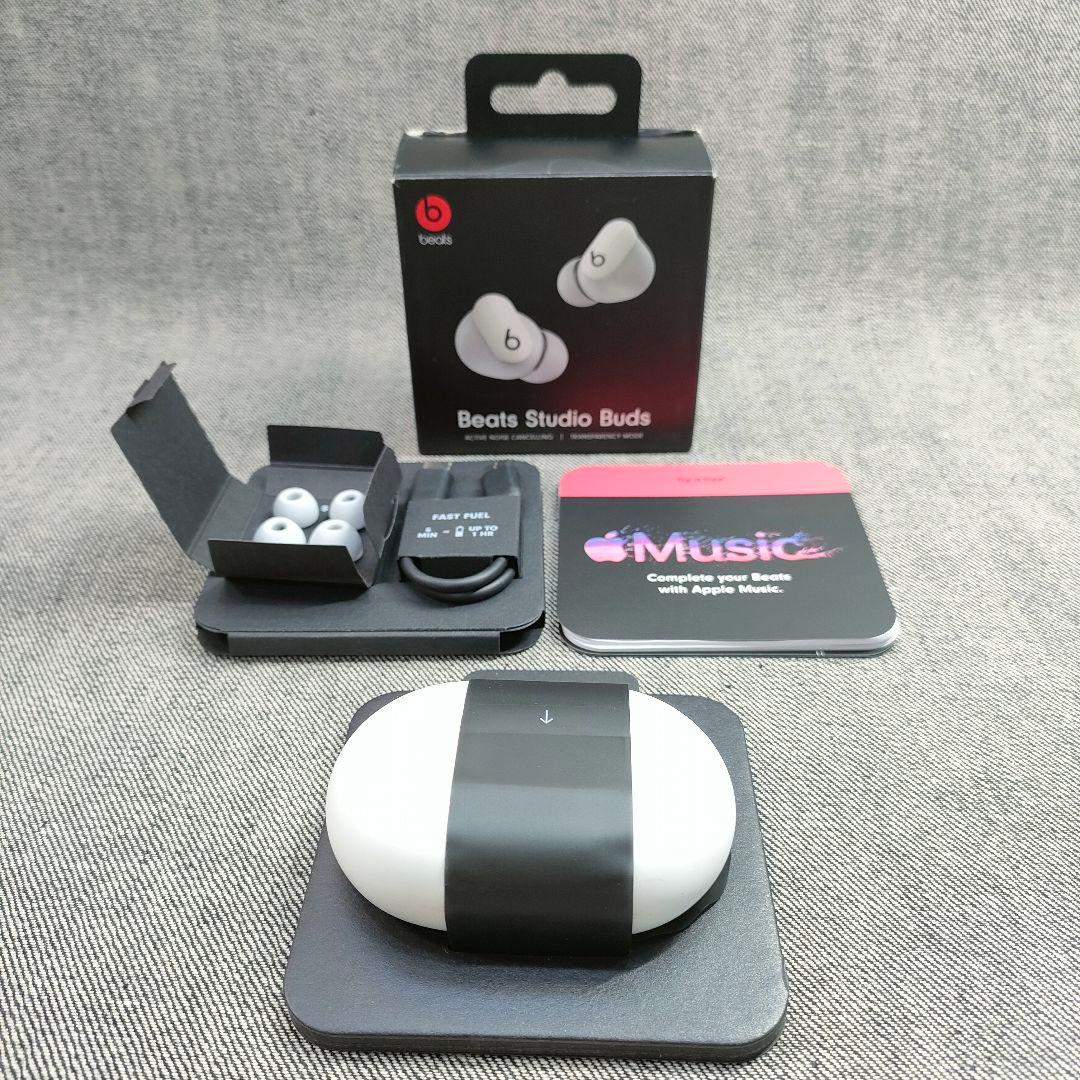 美品 Beats Studio Buds 白 付属品完備