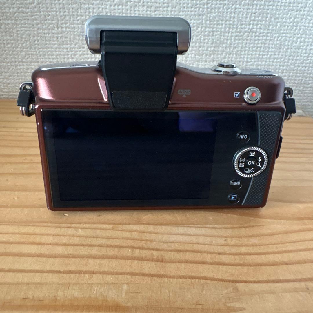 OLYMPUS PEN mini E-PM1 ブラウン　箱あり