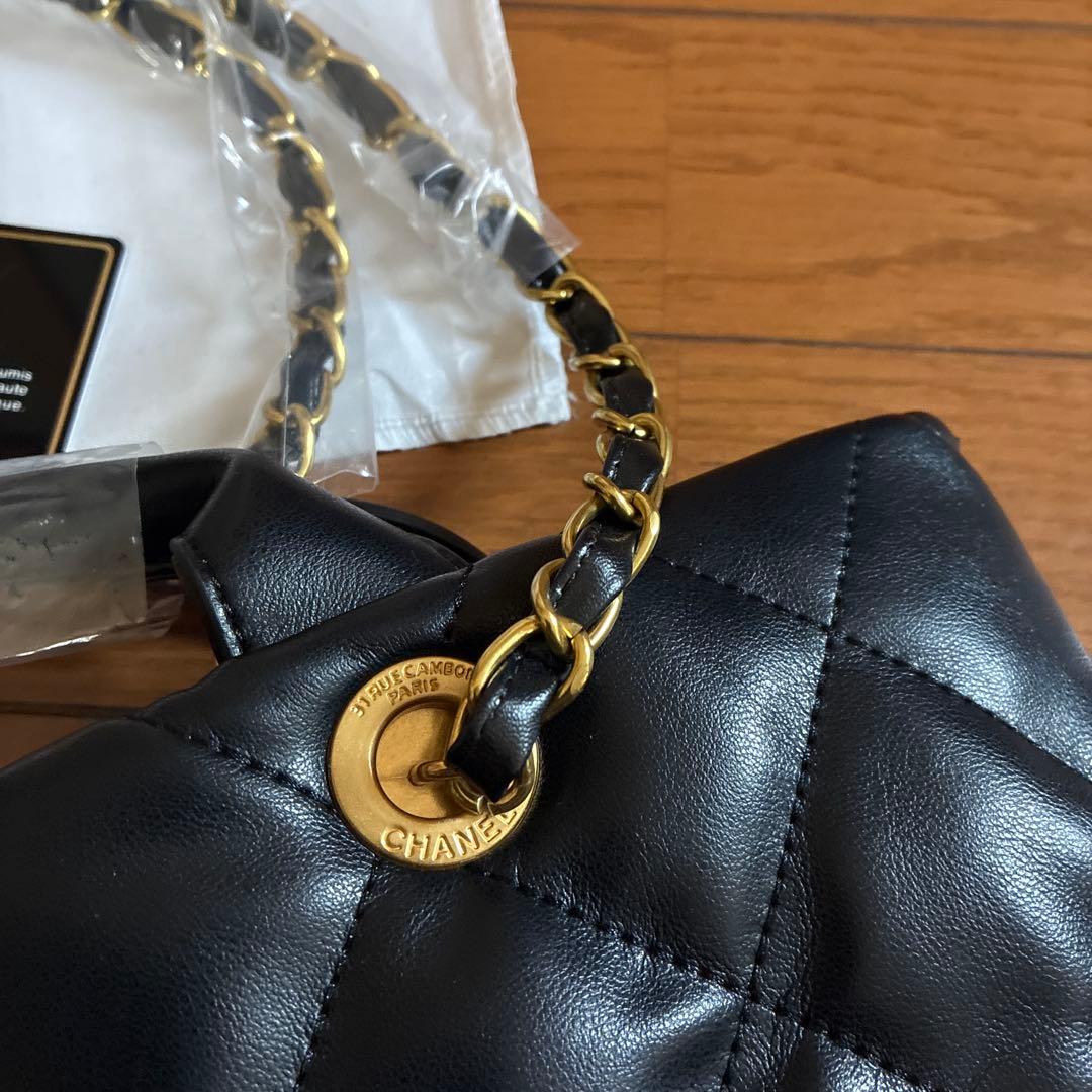 (一点限り)キルティングデザインCHANELノベルティトートバッグ。