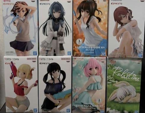 新品未使用　アニメキャラクター　フィギュア　32個　セット
