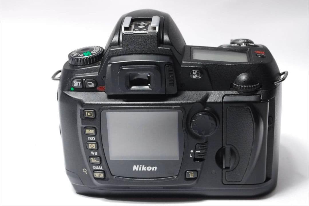 ♥CCDの味ある描写♥Nikon D70s♥Wズームキット♥すぐ撮影OK