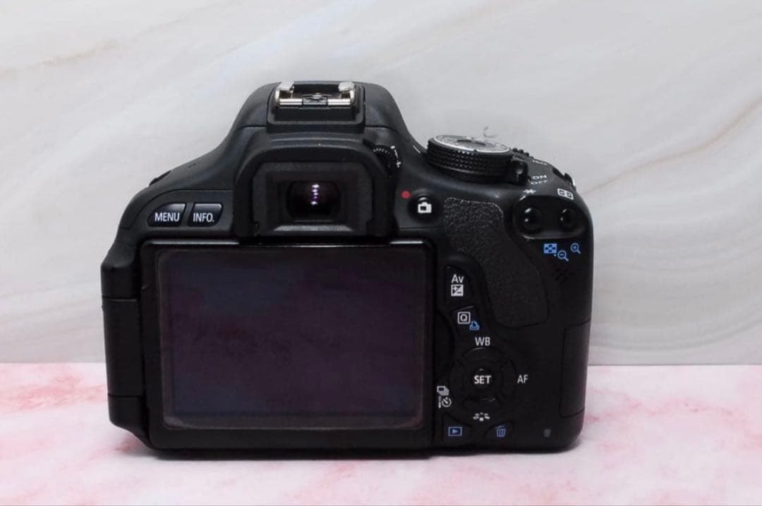 スマホ転送OK❤️Canon EOS Kiss X5★初心者でも扱いやすい★