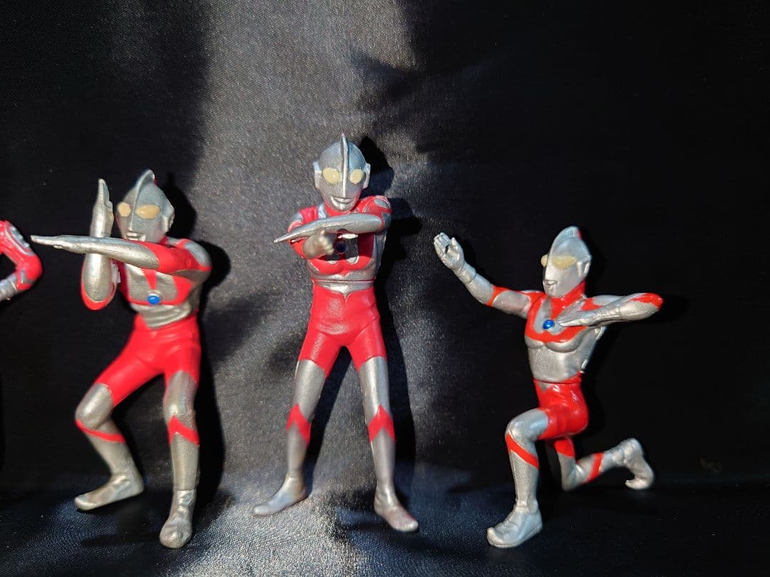 HGウルトラマンシリーズ ウルトラマン怪獣27体セット ガシャポン バンダイ