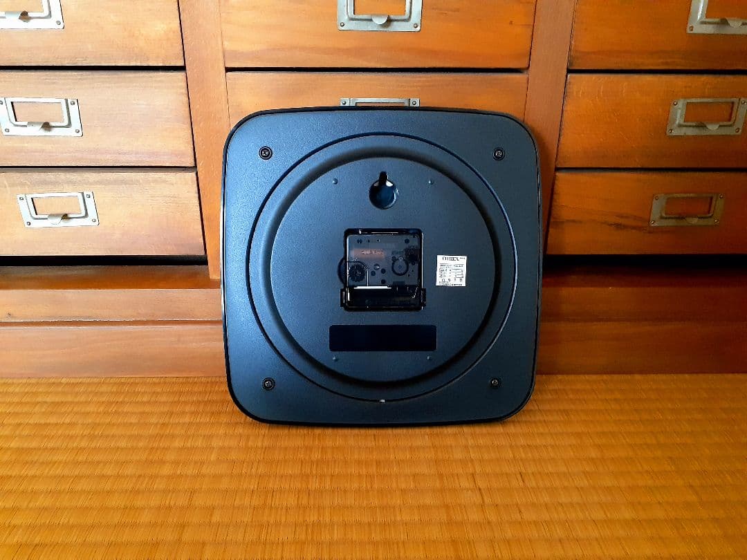 80's　CITIZEN　掛け時計　ポストモダン　スペースエイジ　連続秒針